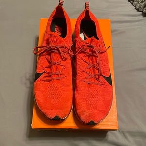 Nike Flynit Running Shoes